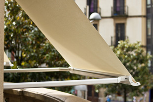 Toldos instalados en Irún
